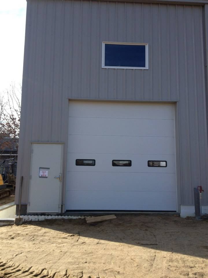 Commercial garage door