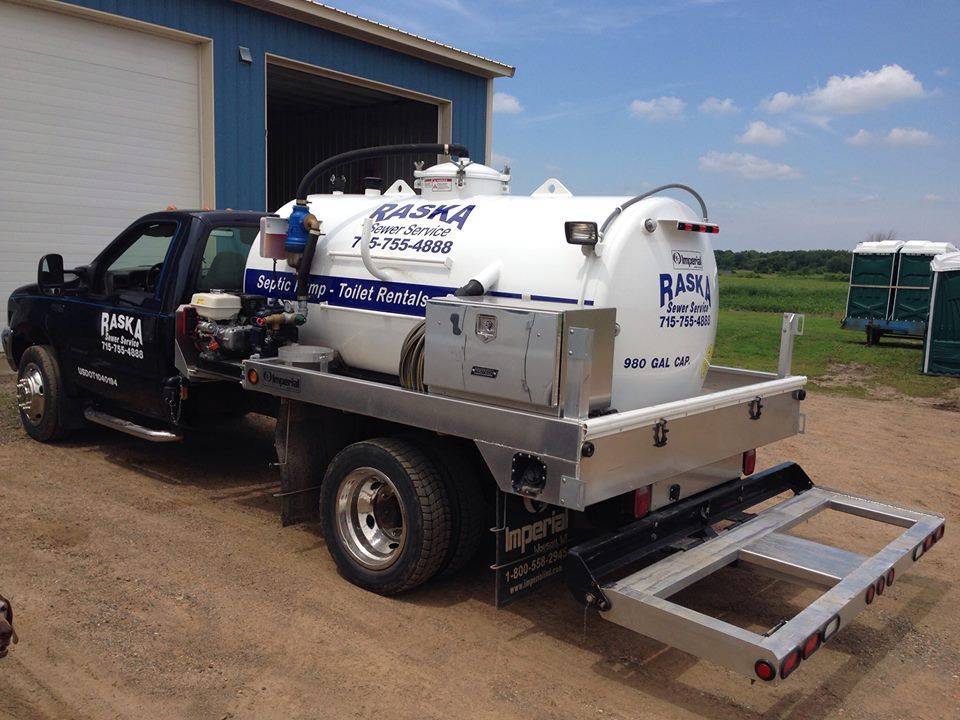 Raska Sewer Service vehicle for septic cleaning