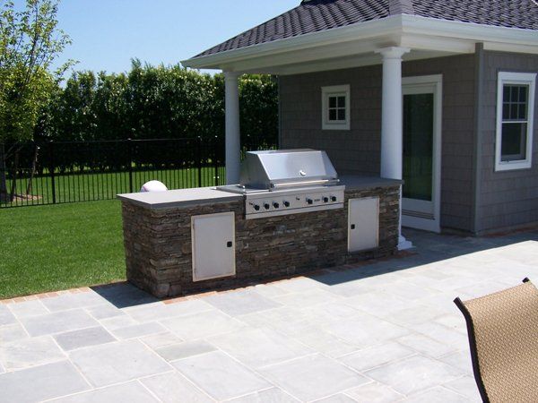 Outdoor Kitchens