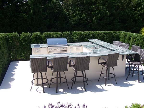 Outdoor Kitchens