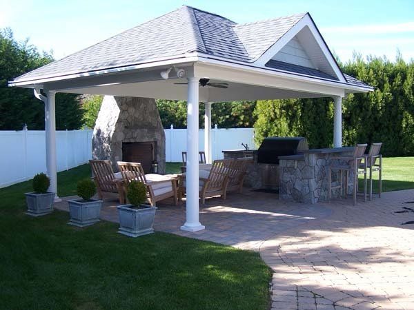 Outdoor Kitchens