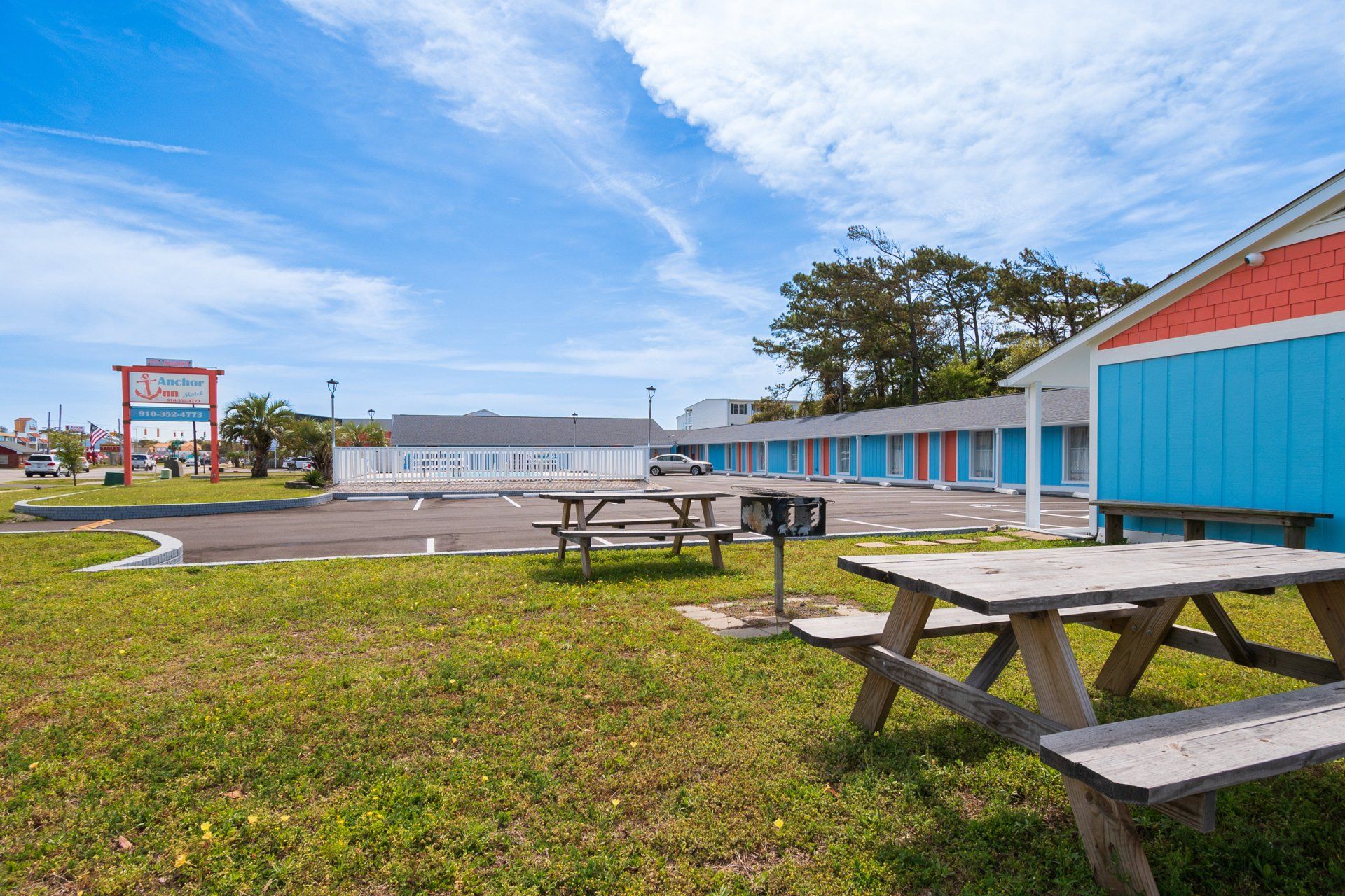 Motel Rooms Near The Beach | Oak Island, NC