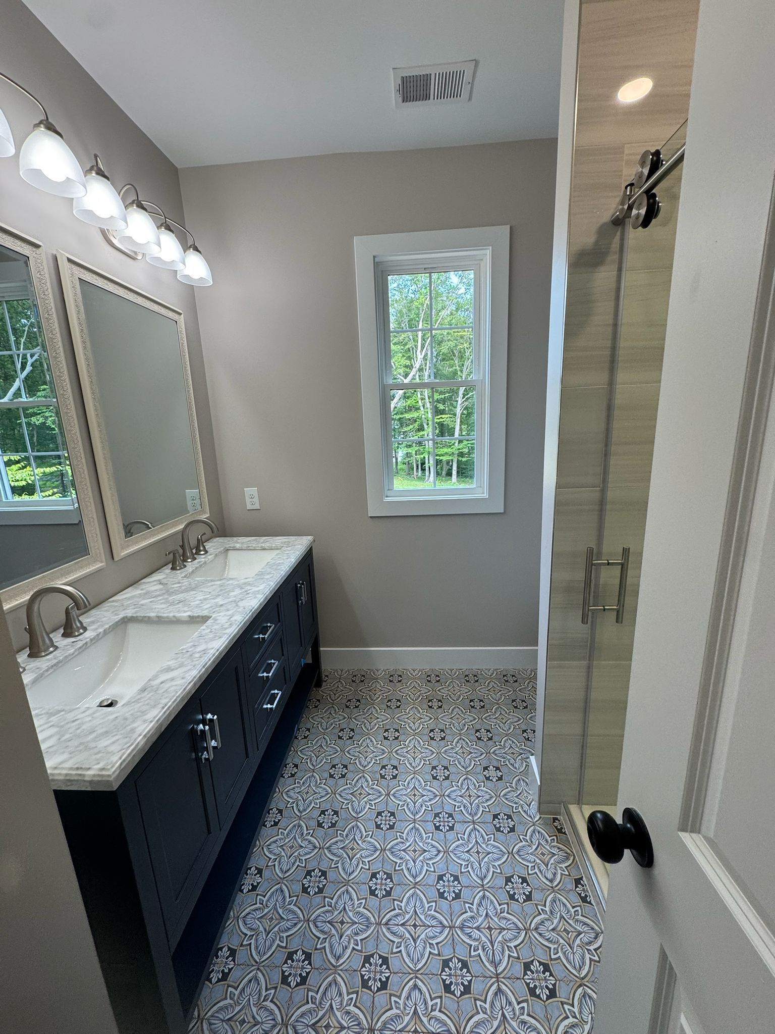 bathroom house interior 