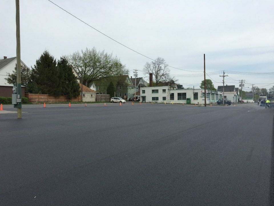 Asphalt paving services