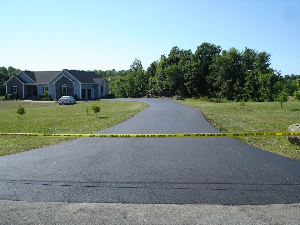 Asphalt paving services