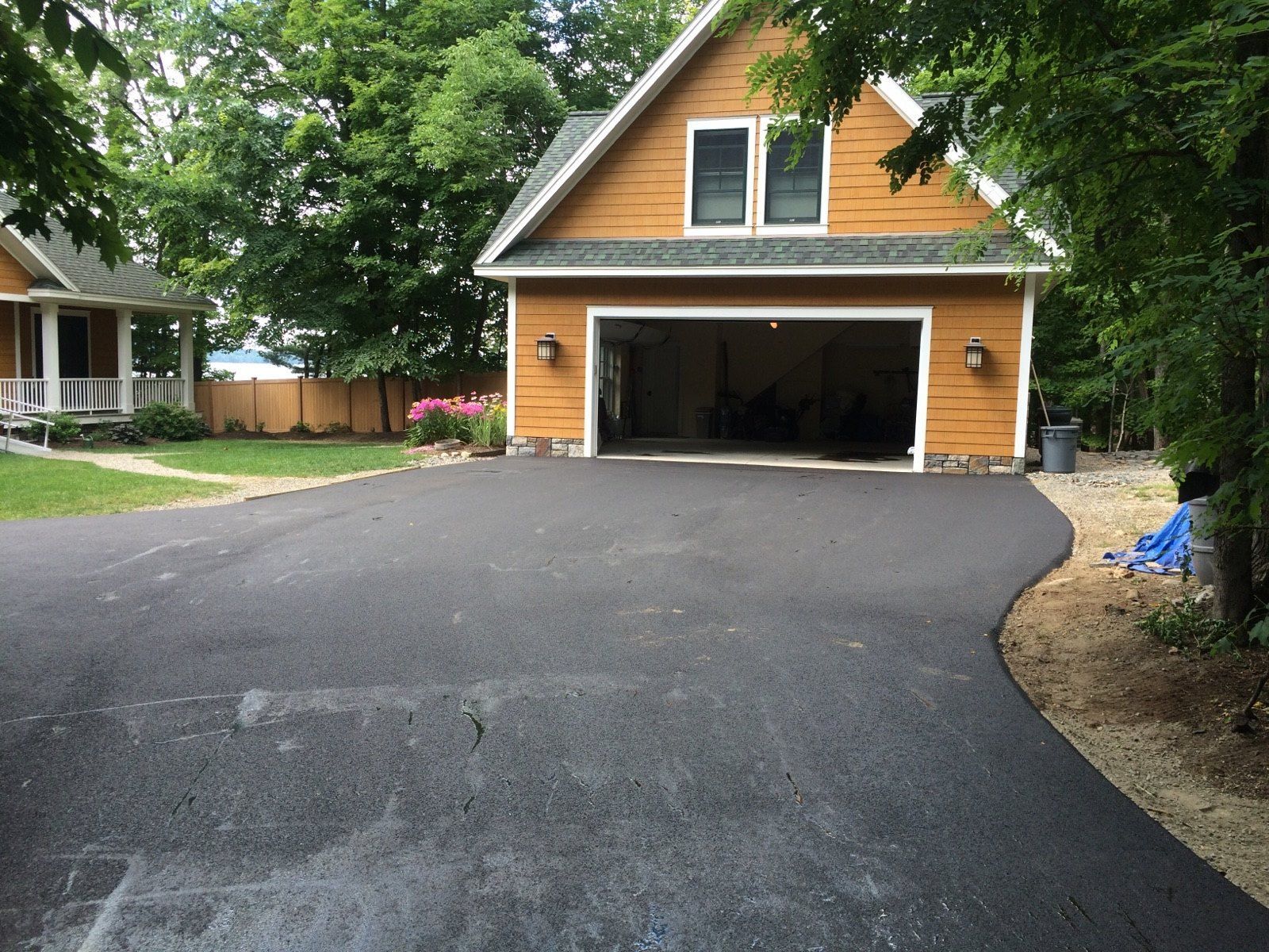 Asphalt paving services