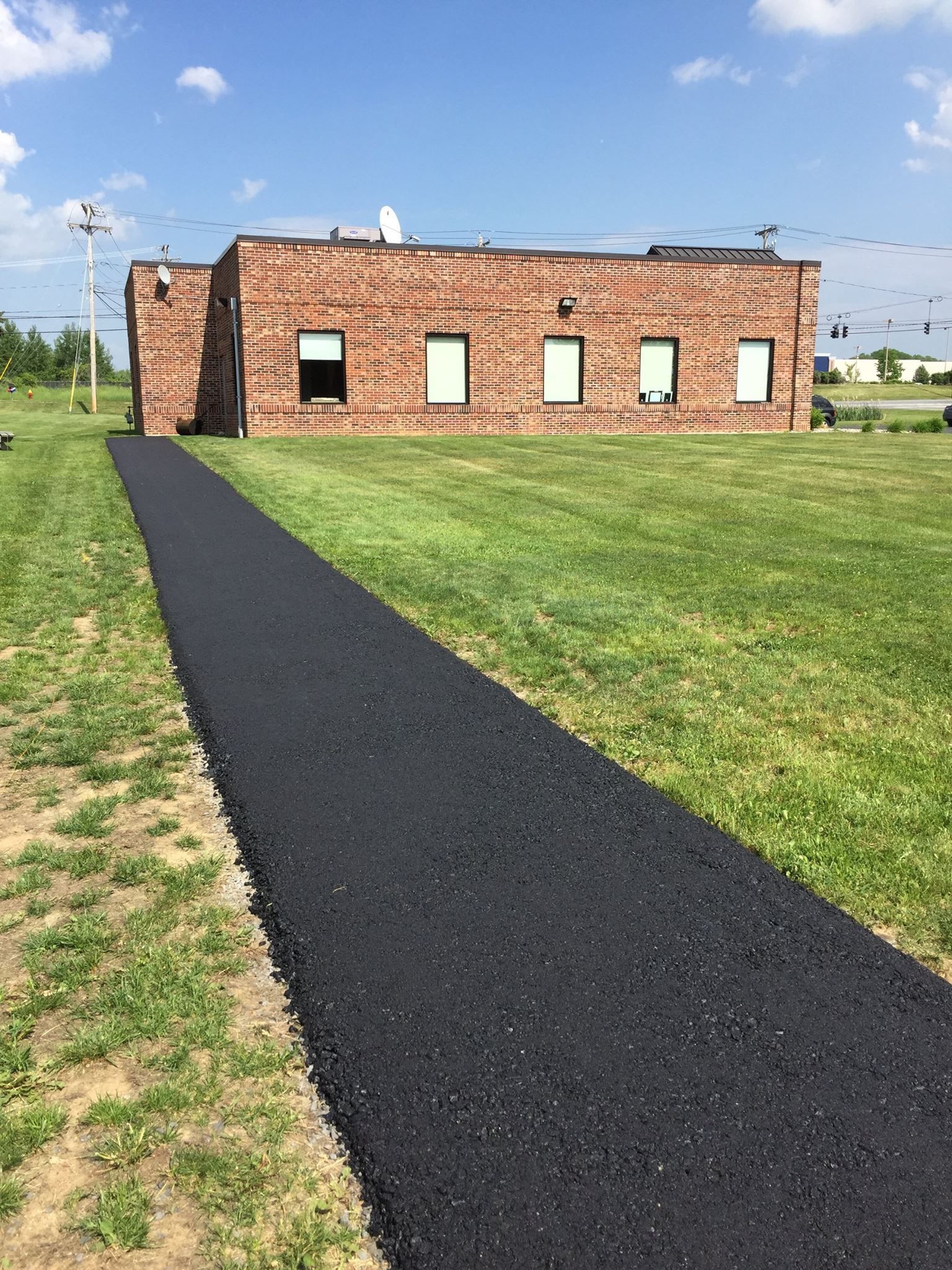 Asphalt paving services