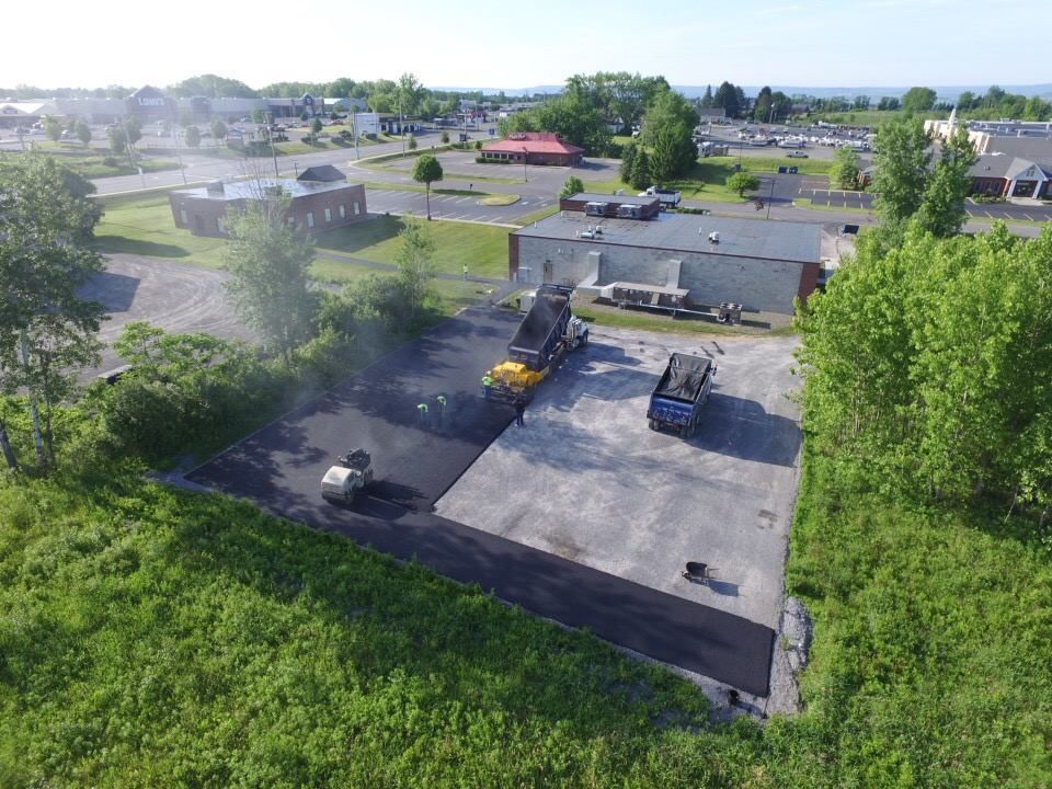 Asphalt paving services