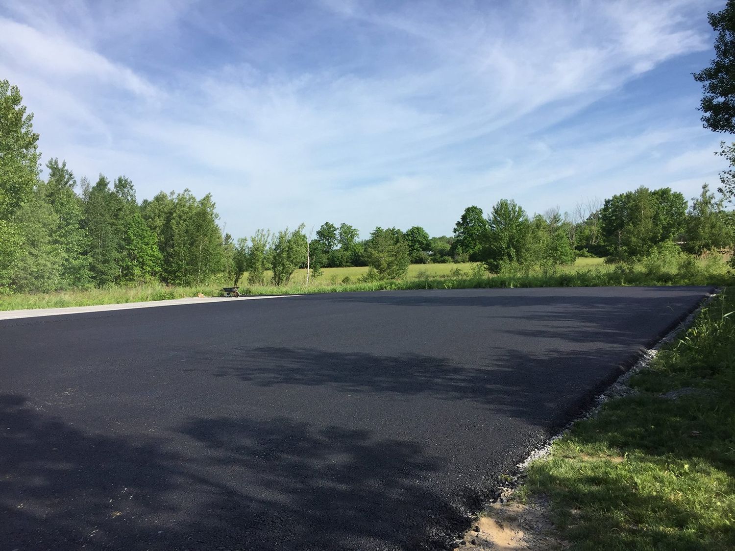 Asphalt paving services
