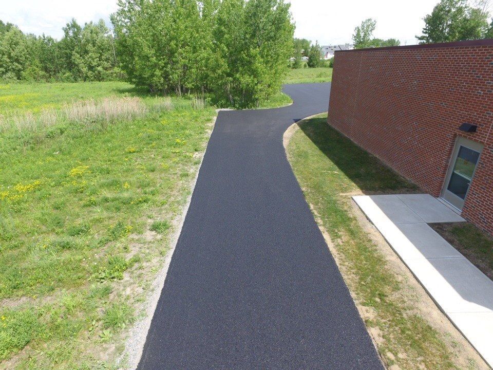 Asphalt paving services