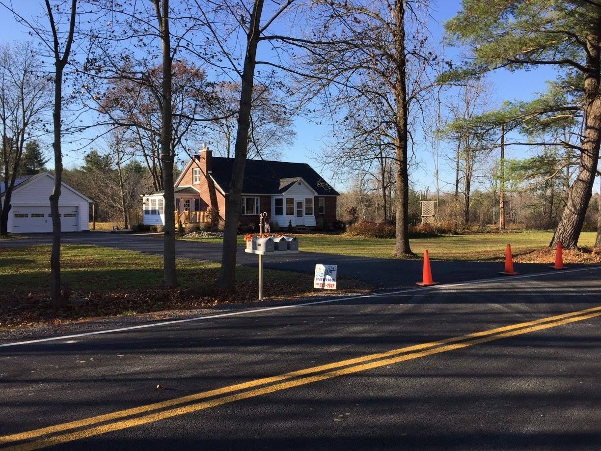 Asphalt paving services