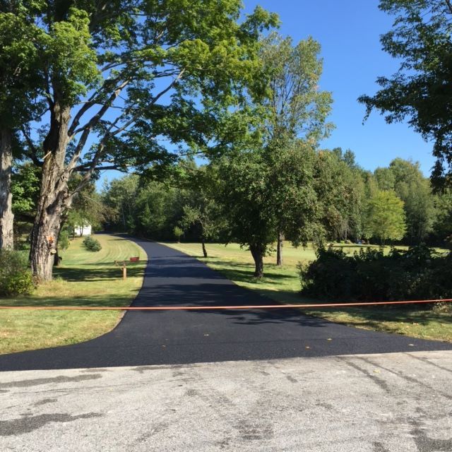 Asphalt paving services