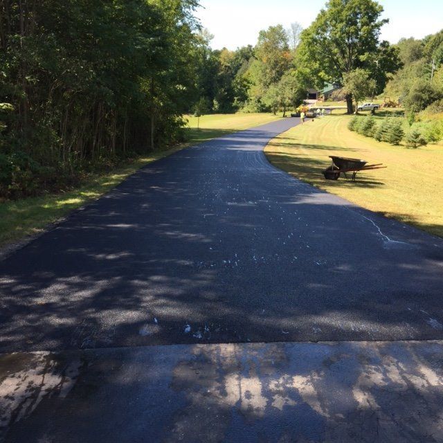 Asphalt paving services