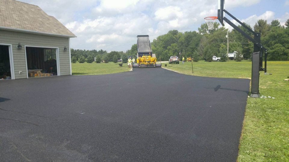 Asphalt paving services