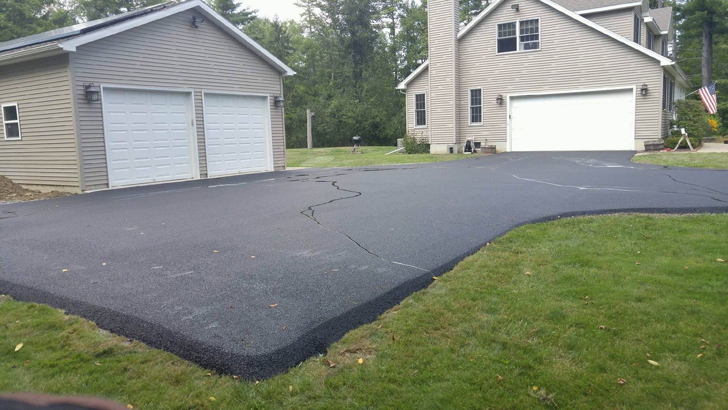 Asphalt paving services