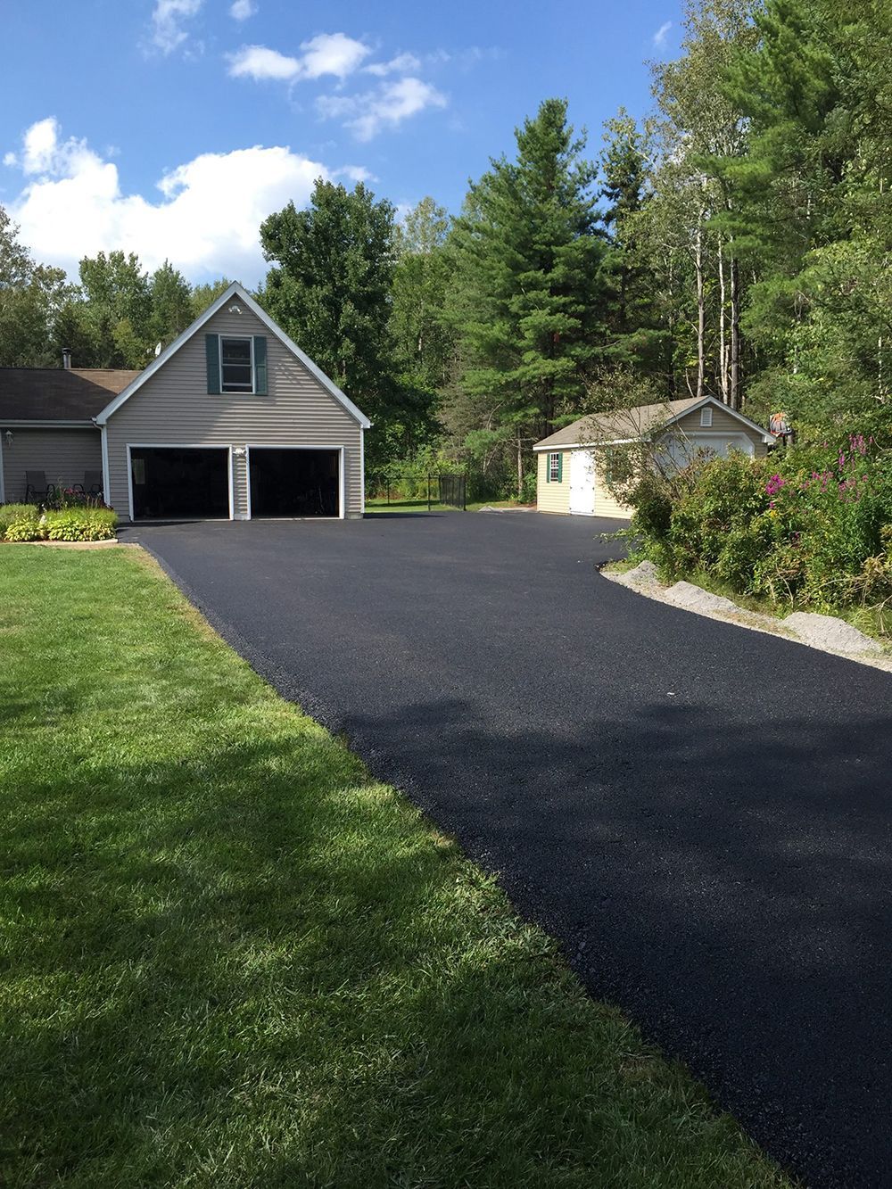 Asphalt paving services