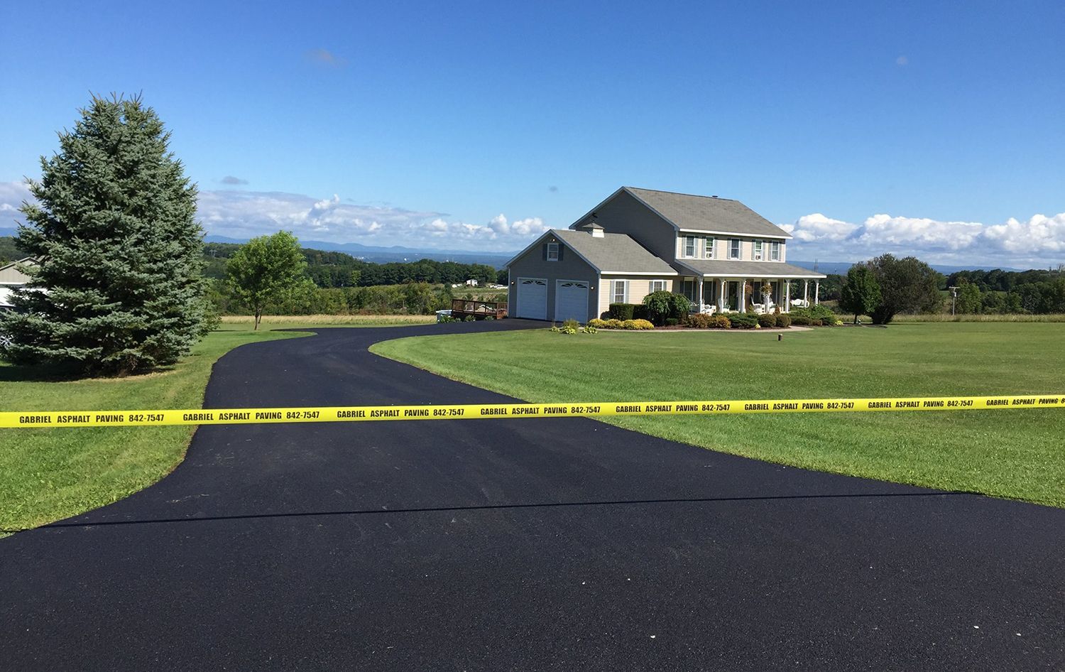 Asphalt paving services