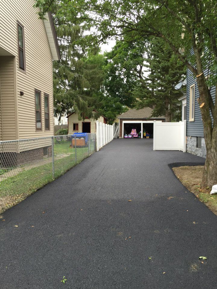 Asphalt paving services
