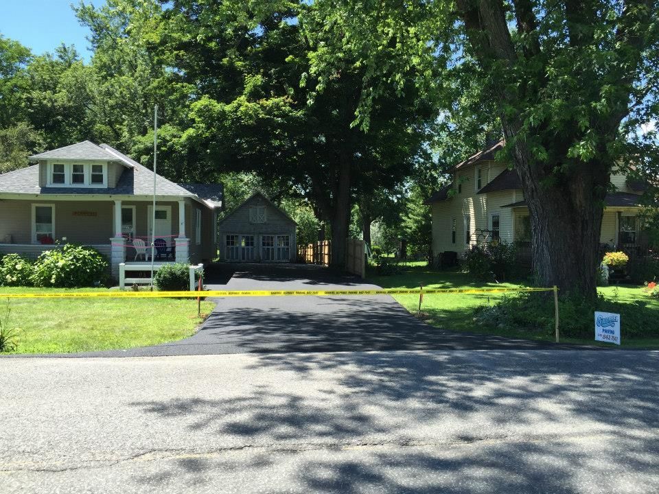 Asphalt paving services