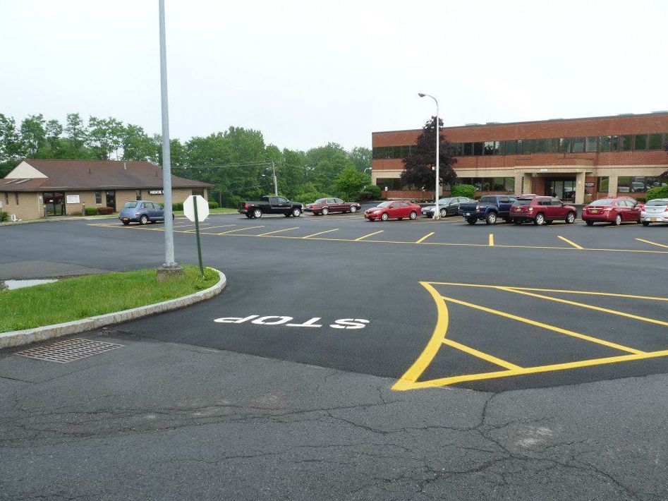 Asphalt paving services