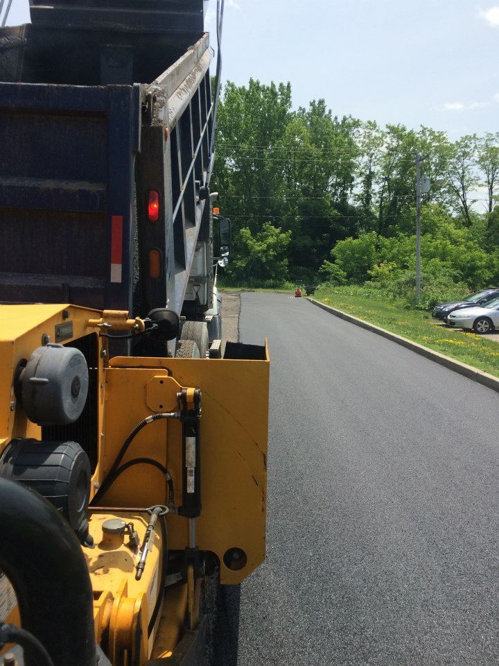 Asphalt paving services