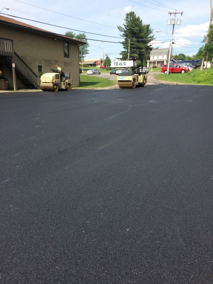 Asphalt paving services