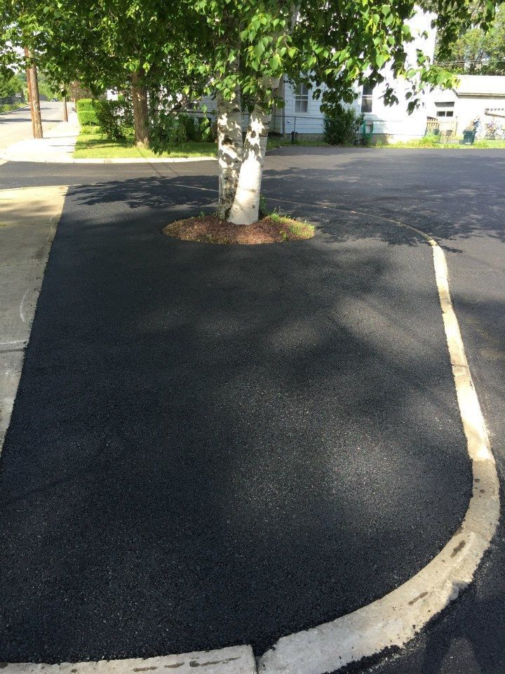 Asphalt paving services