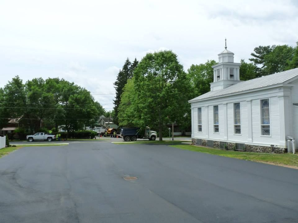 Asphalt paving services