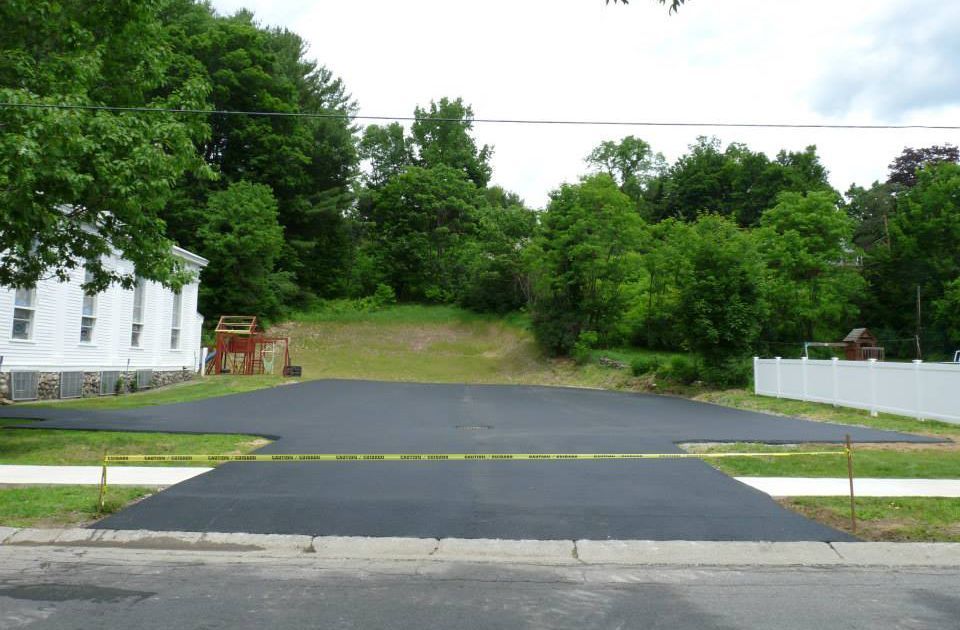 Asphalt paving services