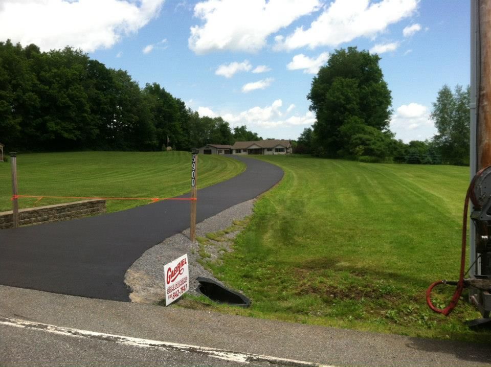 Asphalt paving services