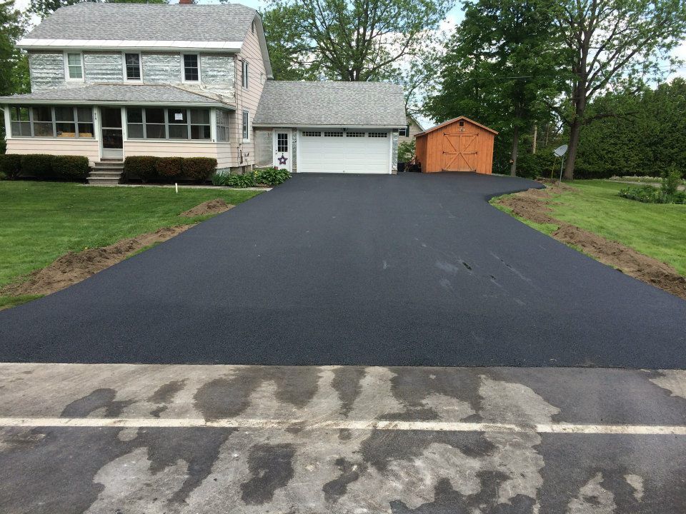 Asphalt paving services