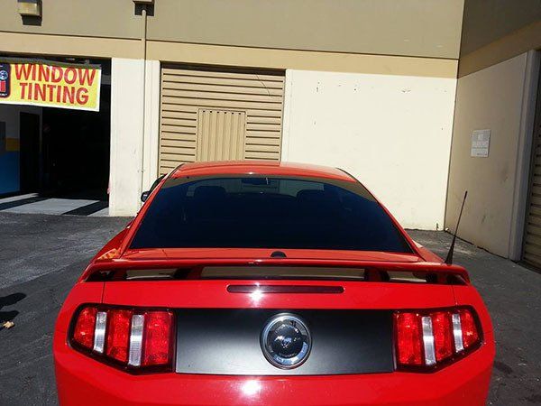 Valdez Auto Glass & Window Tinting