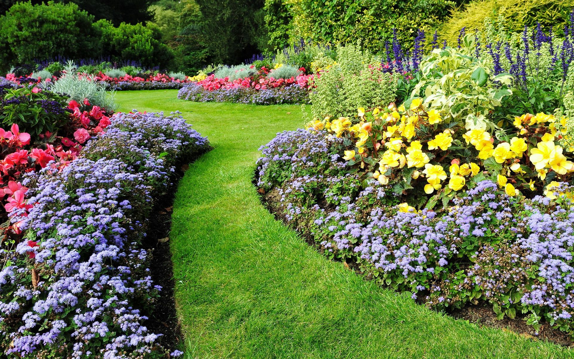 landscaping contractors