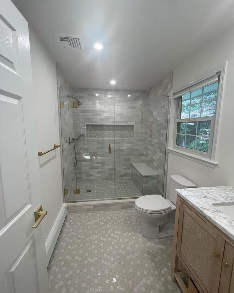 white and bright bathroom remodel