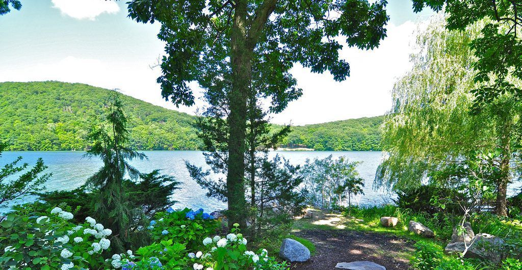 Life Along the Waterfront, Candlewood Lake, CT