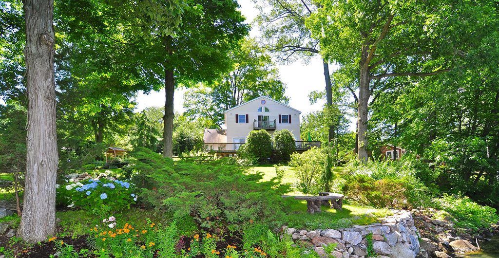 Life Along the Waterfront, Candlewood Lake, CT