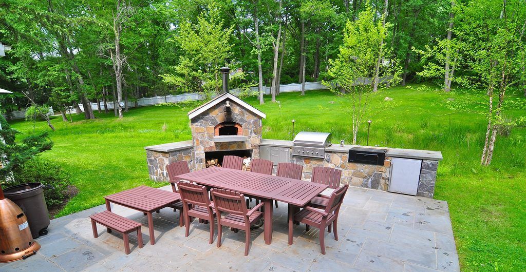European Outdoor Kitchen Experience, Bedford, NY