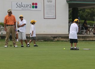 ACDC_SCR_putting_include on photo gallery page