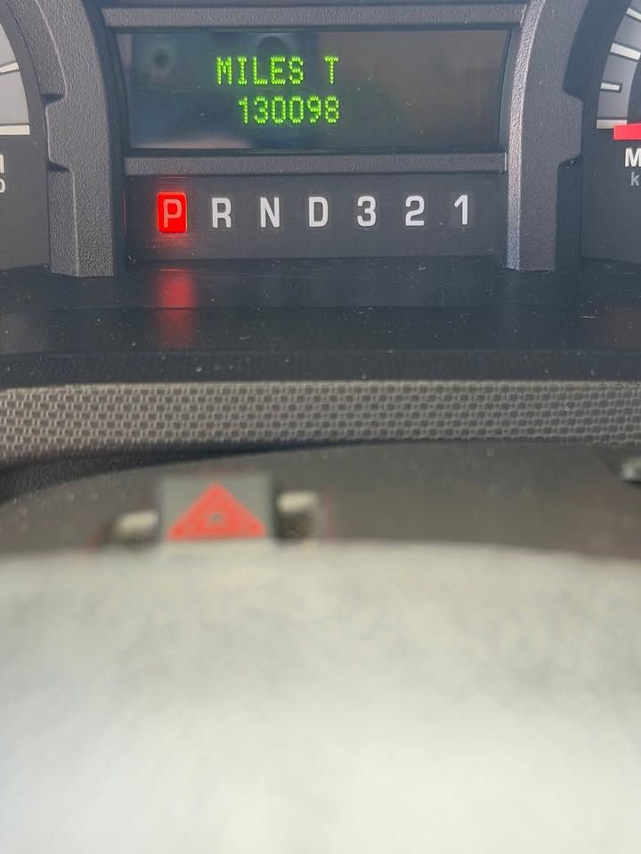 Dashboard showing gear indicator in