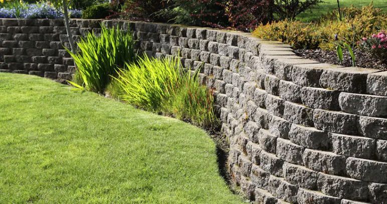 Retaining wall