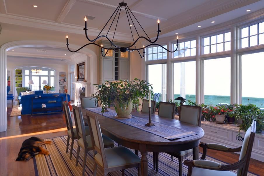 Poquott on Port Jefferson Harbor - Dining Area