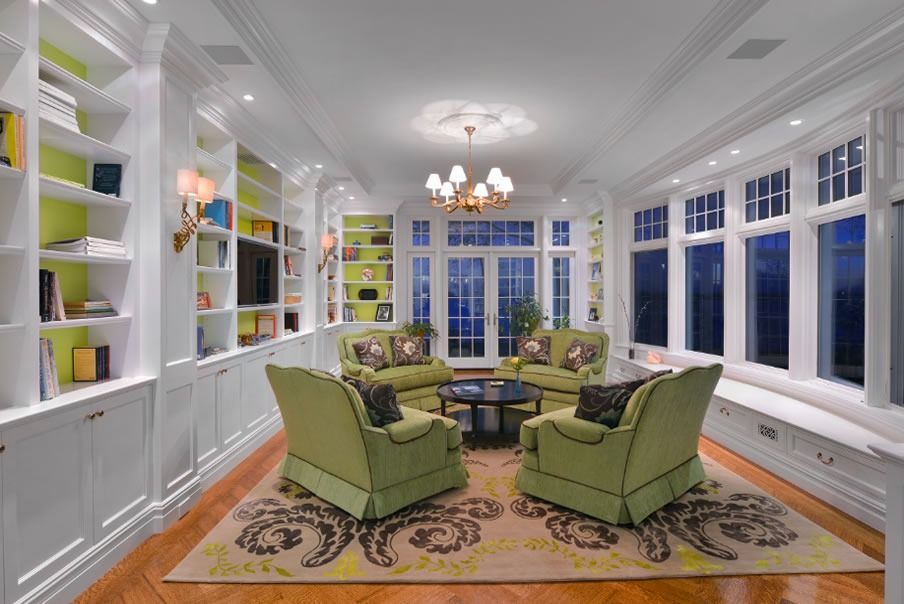 Poquott on Port Jefferson Harbor - Family Room