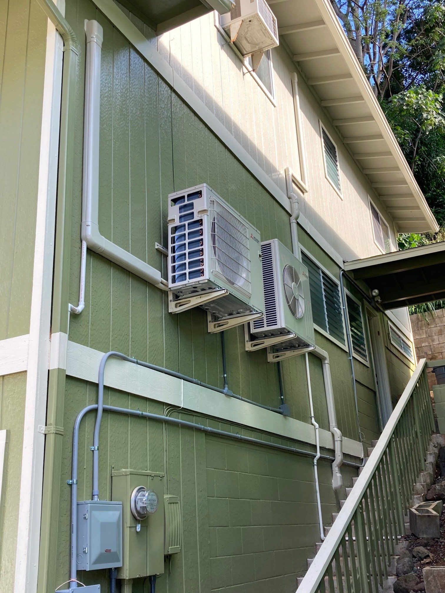 Air conditioner outdoor unit