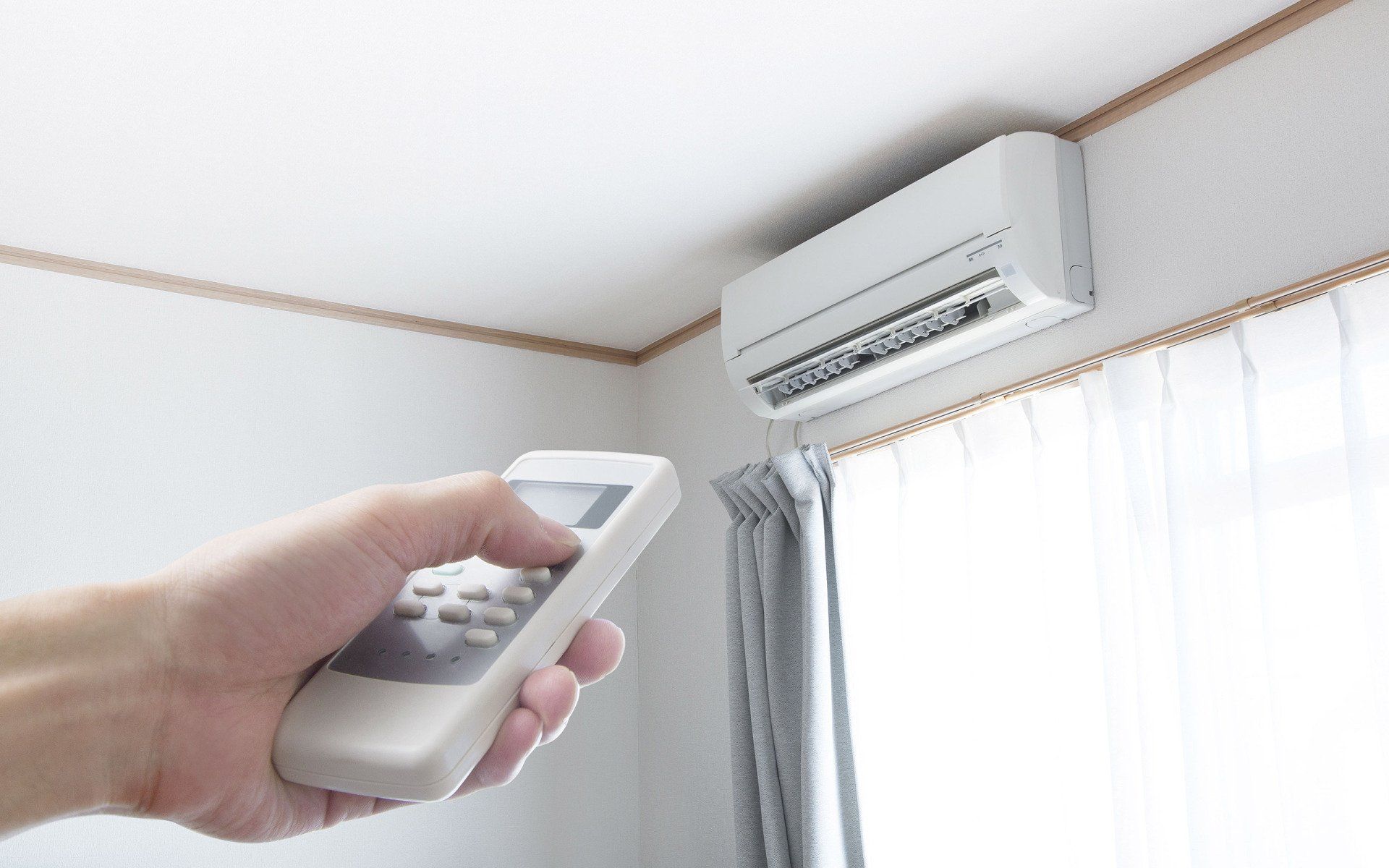 Wall-mounted a/c system