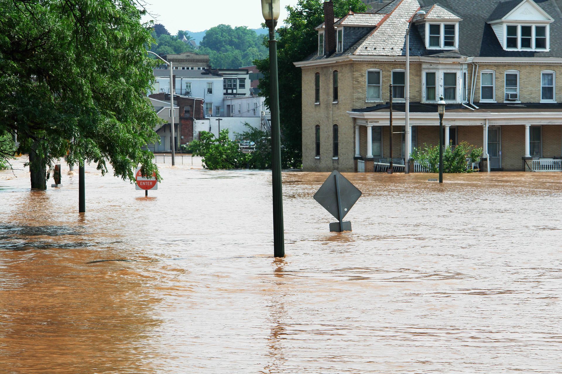 storm damage restoration company