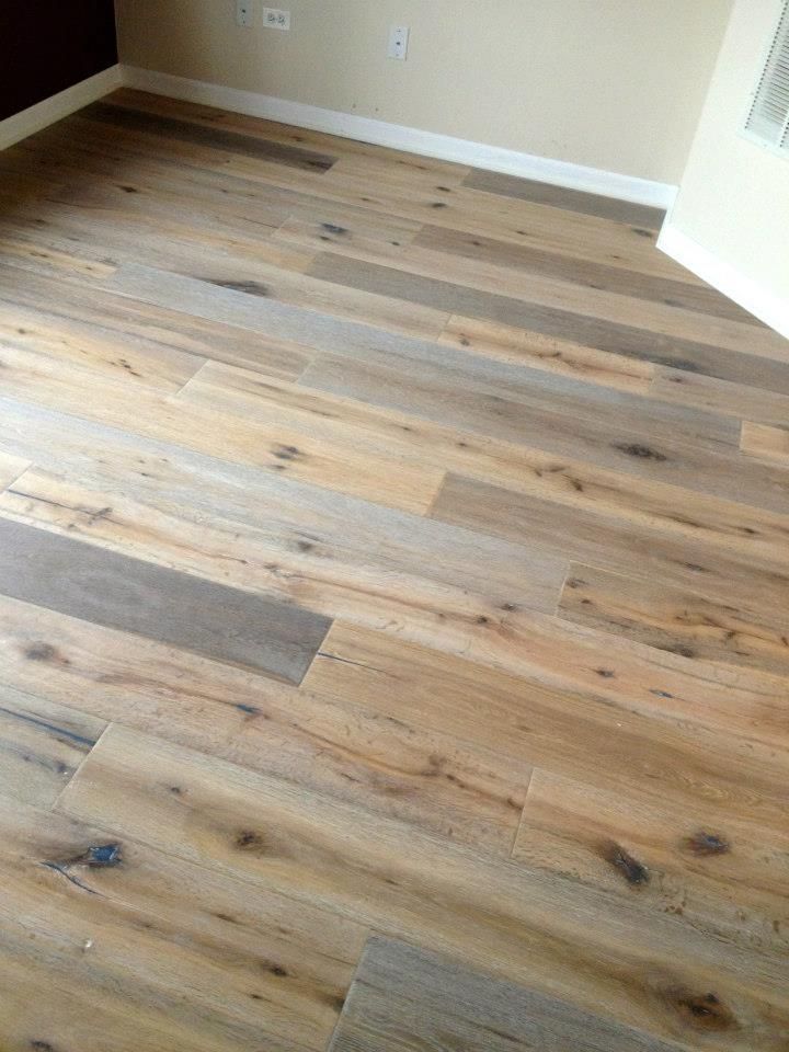 A room with a wooden floor in it.