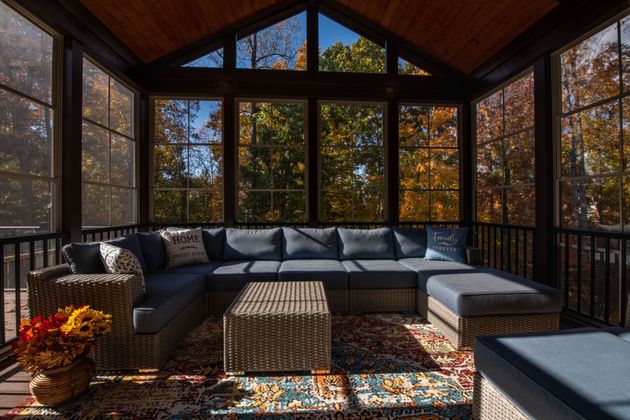 shoreline-awning-and-trim