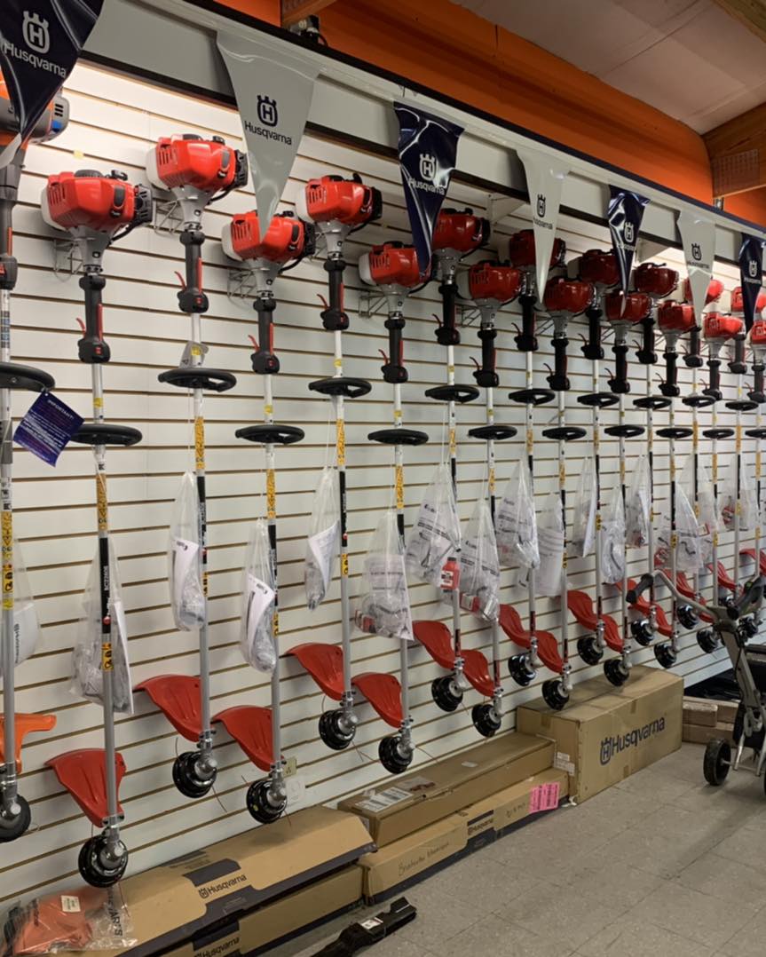 Lawn and garden equipments