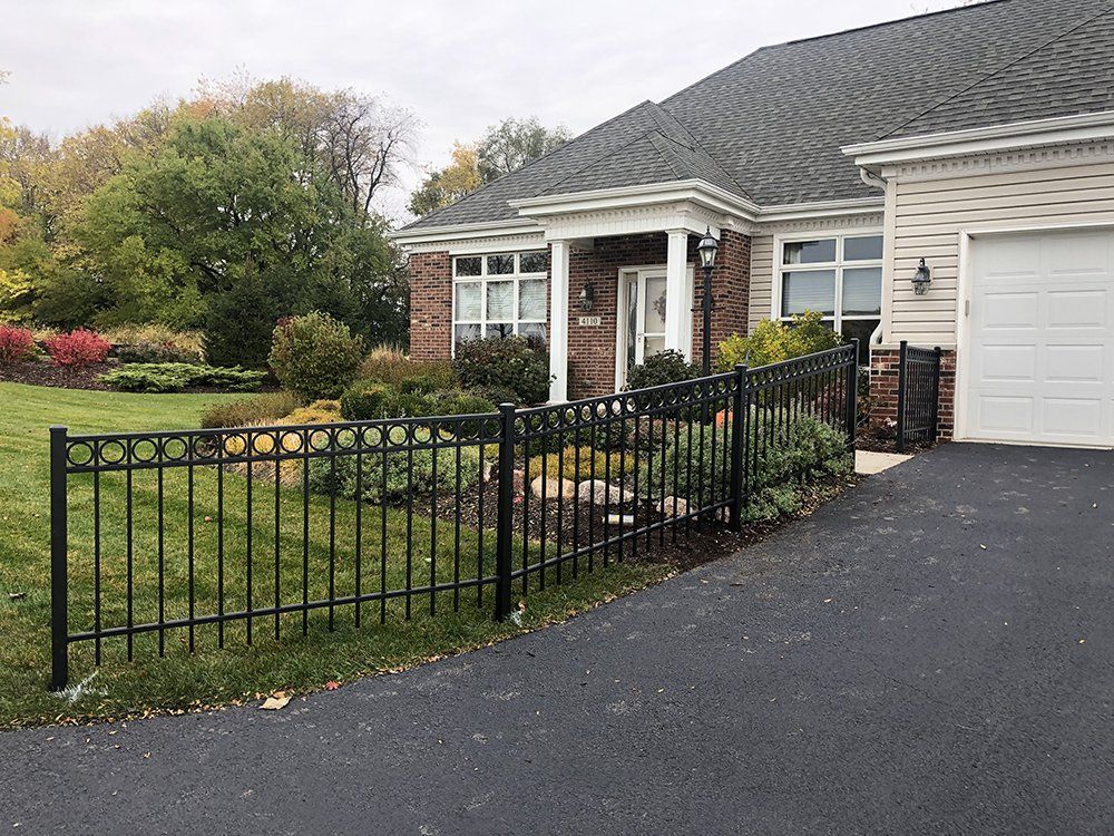 Aluminum fencing