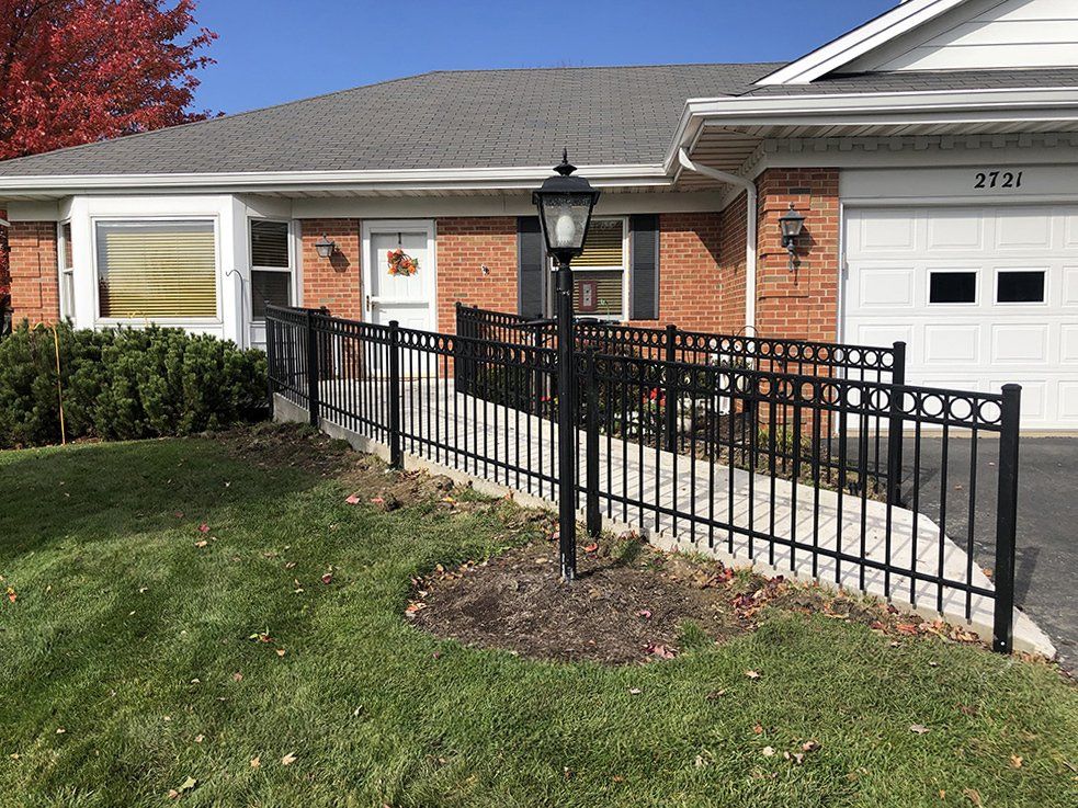 Aluminum fencing